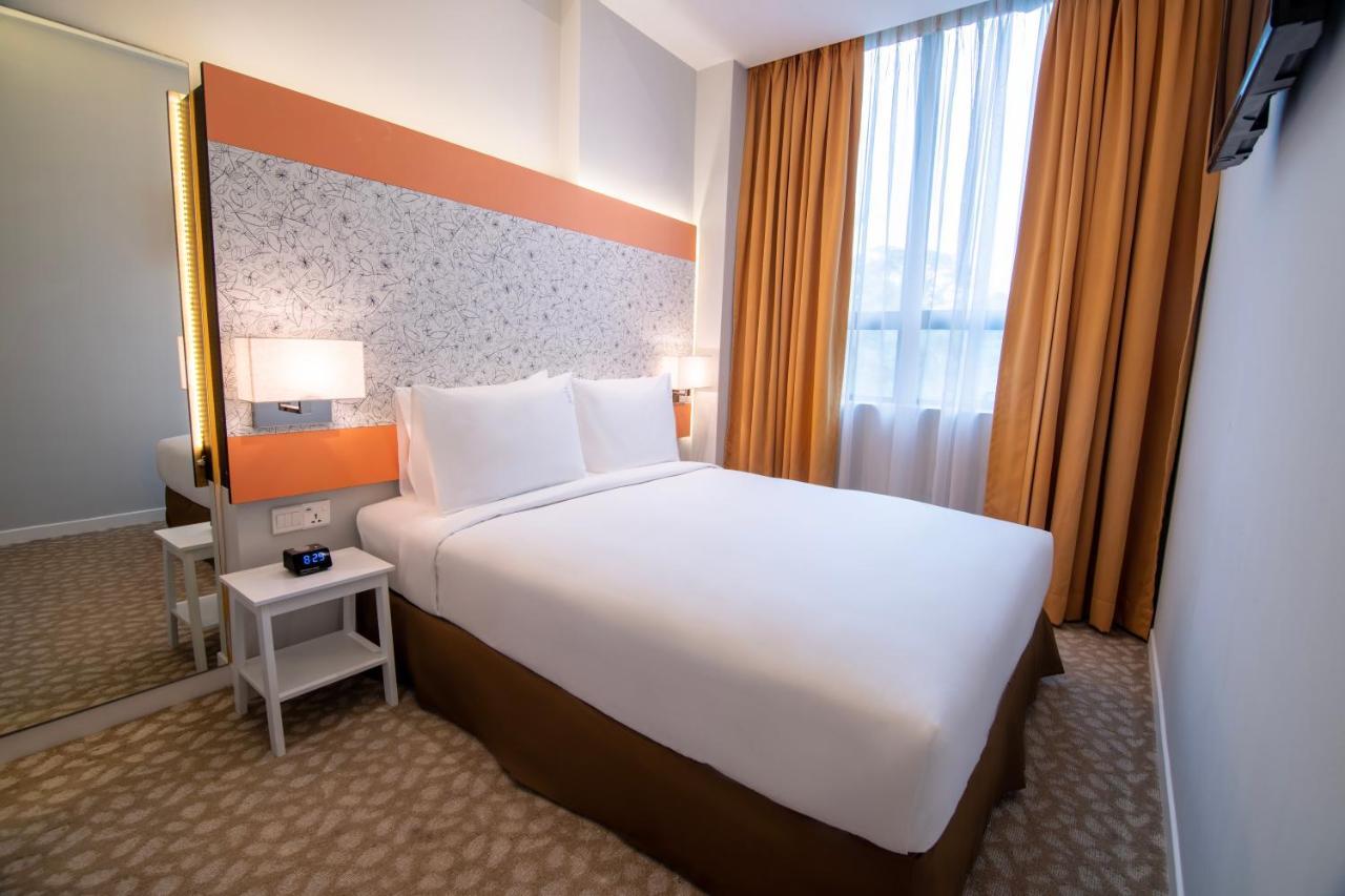 Holiday Inn Express & Suites Johor Bahru By Ihg Экстерьер фото