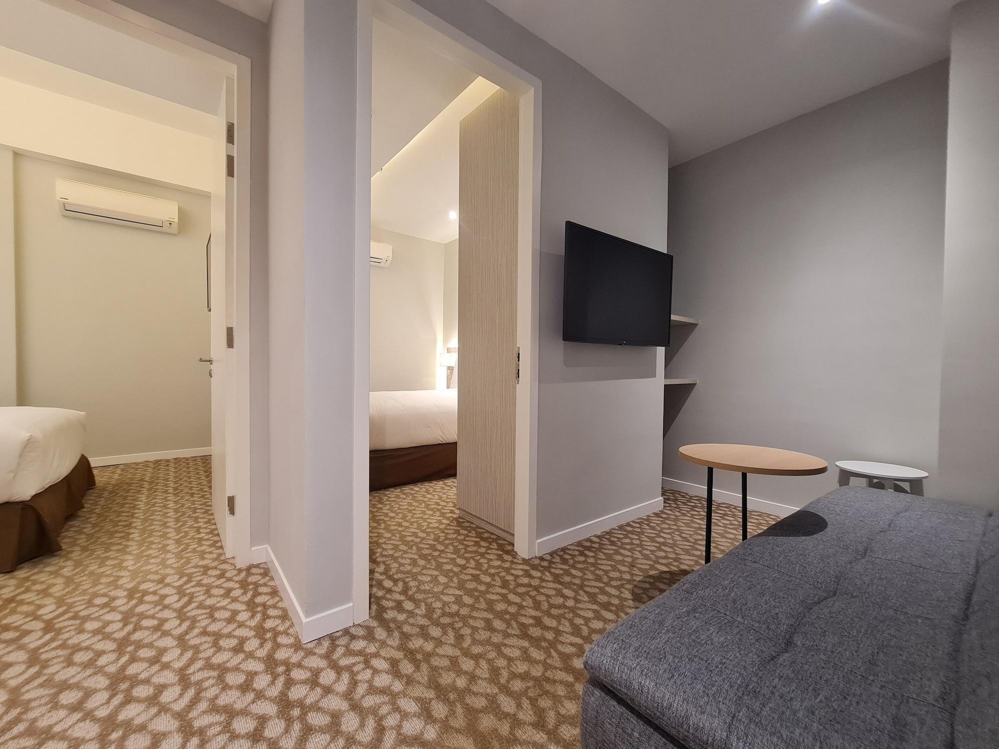 Holiday Inn Express & Suites Johor Bahru By Ihg Экстерьер фото